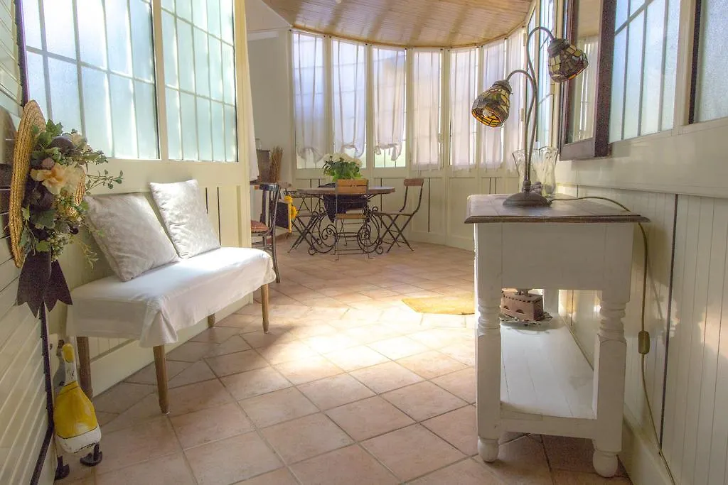 Bouganville Cottage Трапани