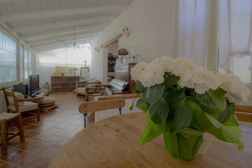 Bouganville Cottage Трапани